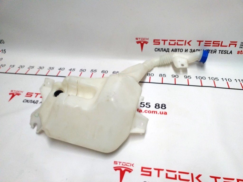 1 Ruitensproeier reservoir Tesla model S, model S REST 1005400-00-D